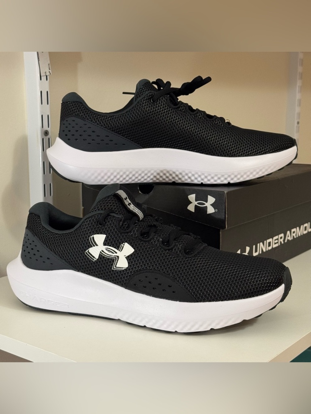 Under Armour Charged Surge 4 Men's Black Grey Running Shoes Size 12